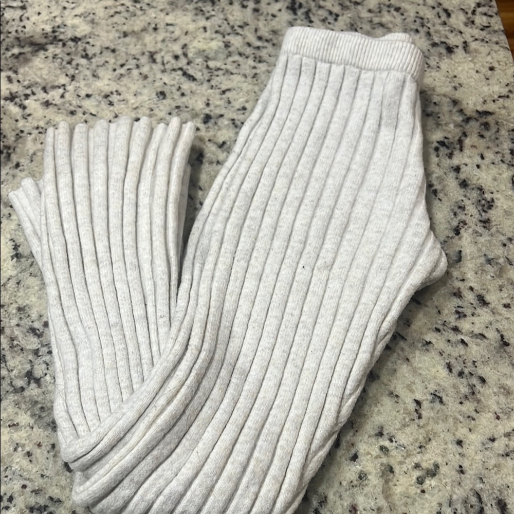 Women’s  Ribbed Knit pants - Light Gray